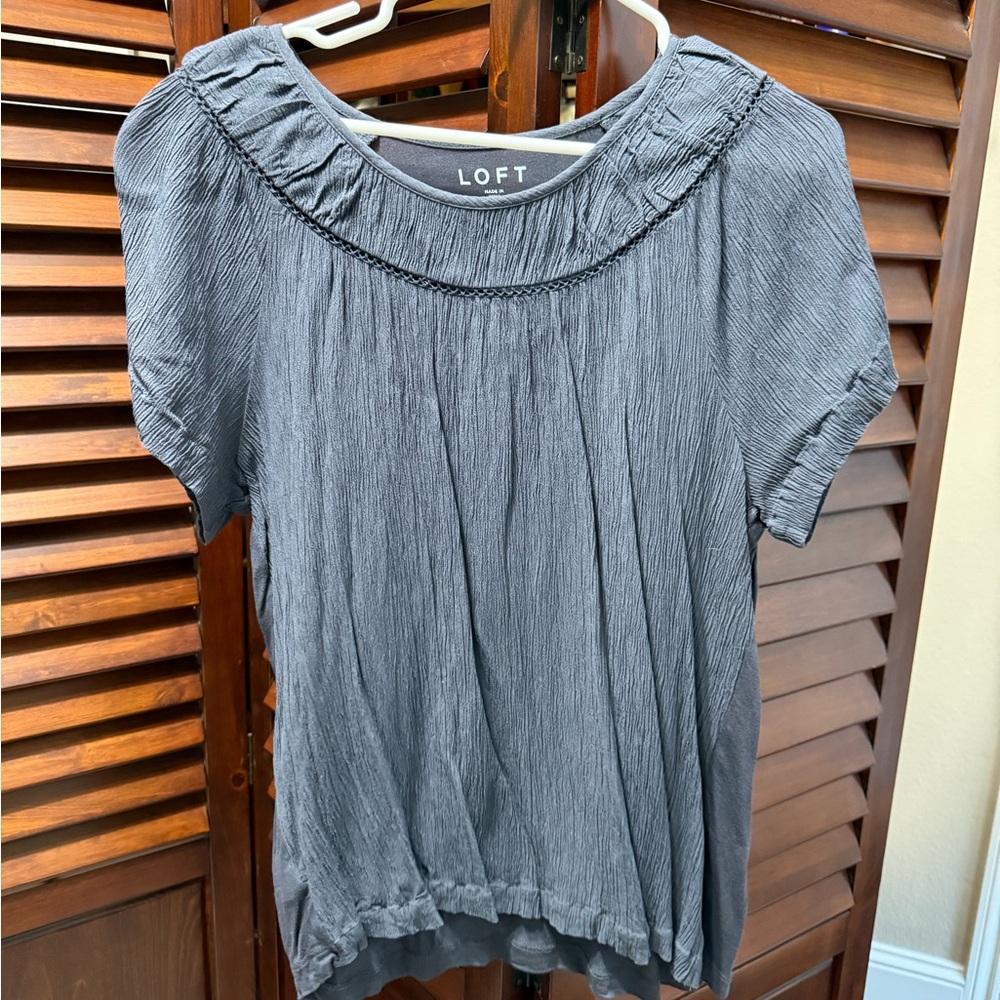 LOFT Women's Gray Top